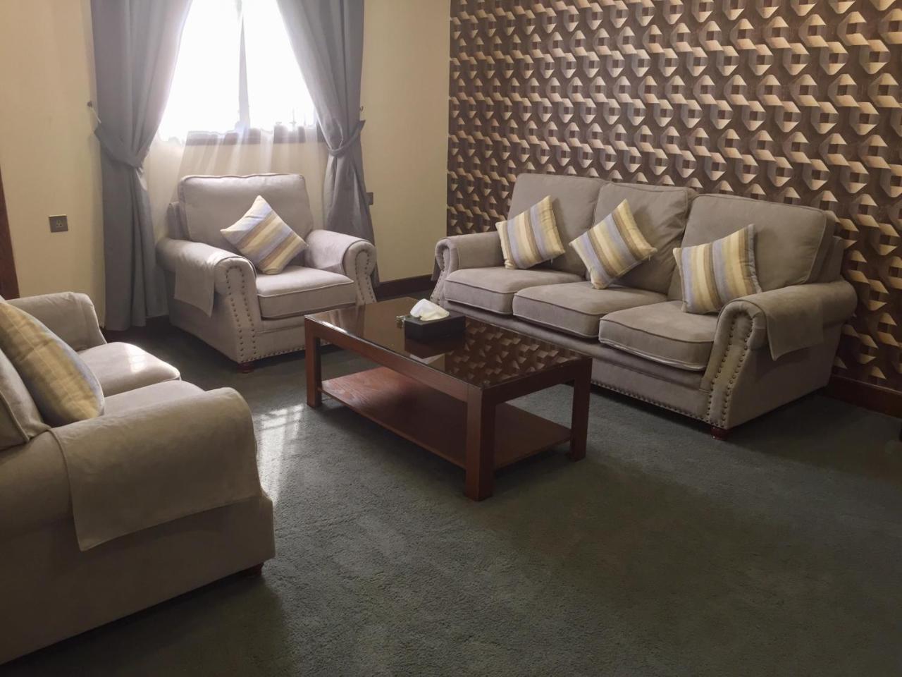 Aral Hotel Apartments Tabuk Exterior photo